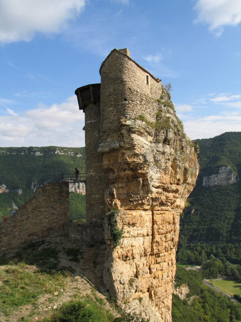 Donjon du château de Peyrelade